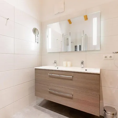 Mooslehen-2 By Interhome * Schattberg